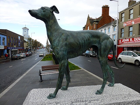 Colour photo of a sulpture of a dog